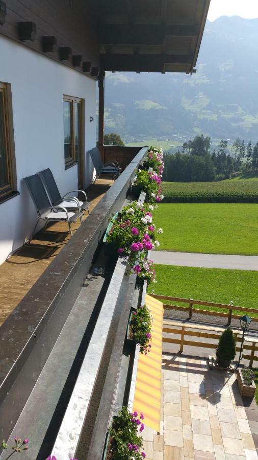 Hotel Pension Eichenhof Ried im Zillertal Exterior photo